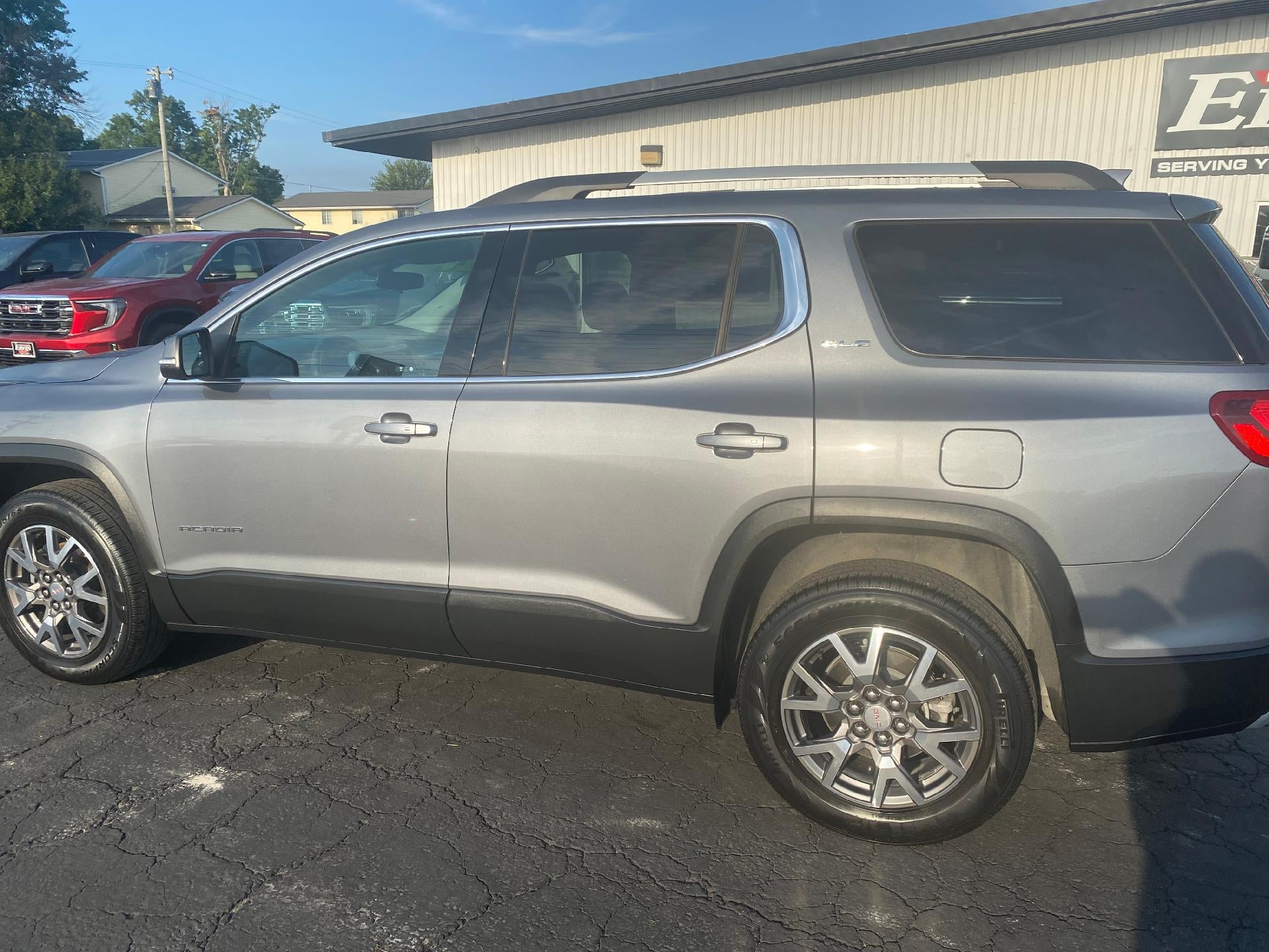 2020 GMC Acadia SLE