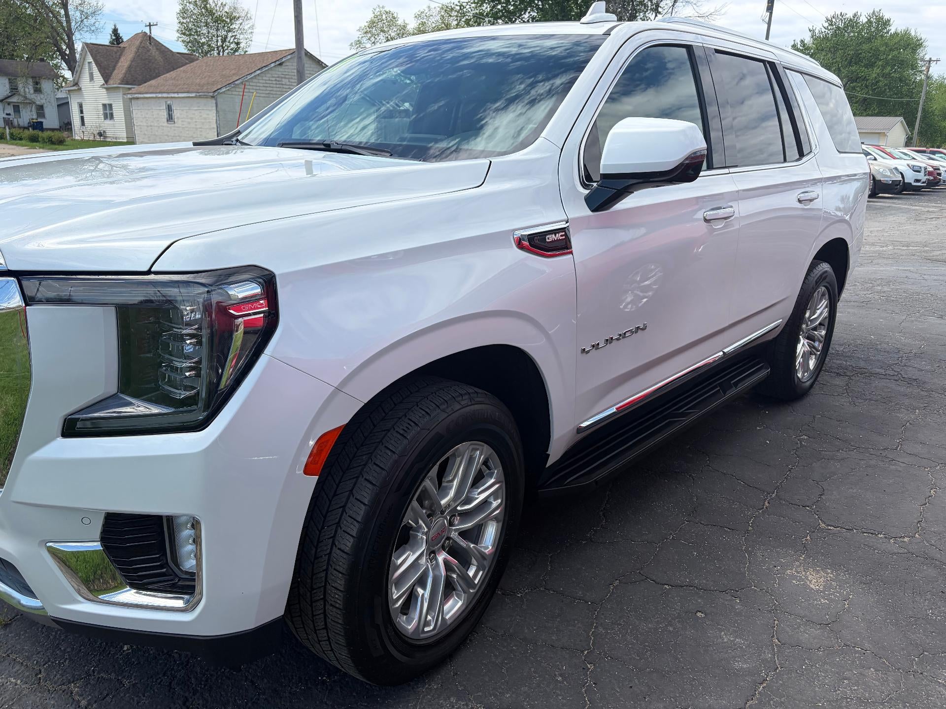2021 GMC Yukon SLT