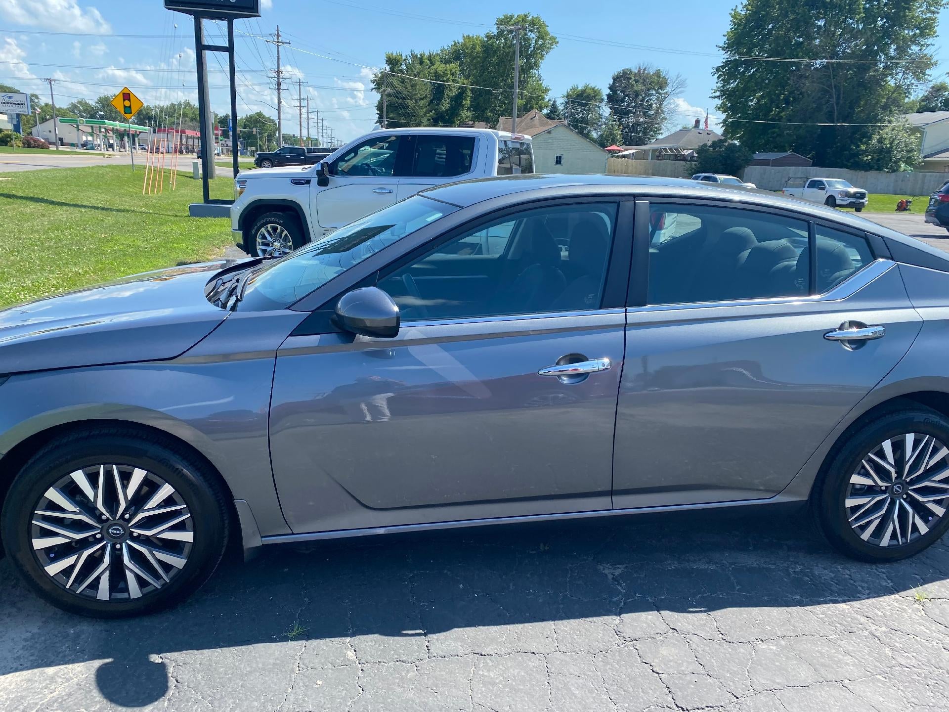 2023 Nissan Altima 2.5 SV