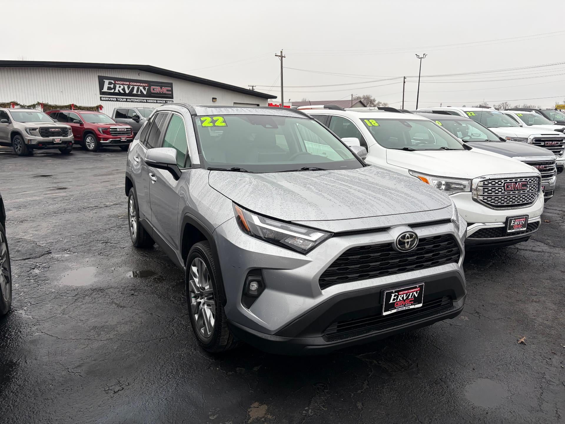 2022 Toyota RAV4 XLE Premium