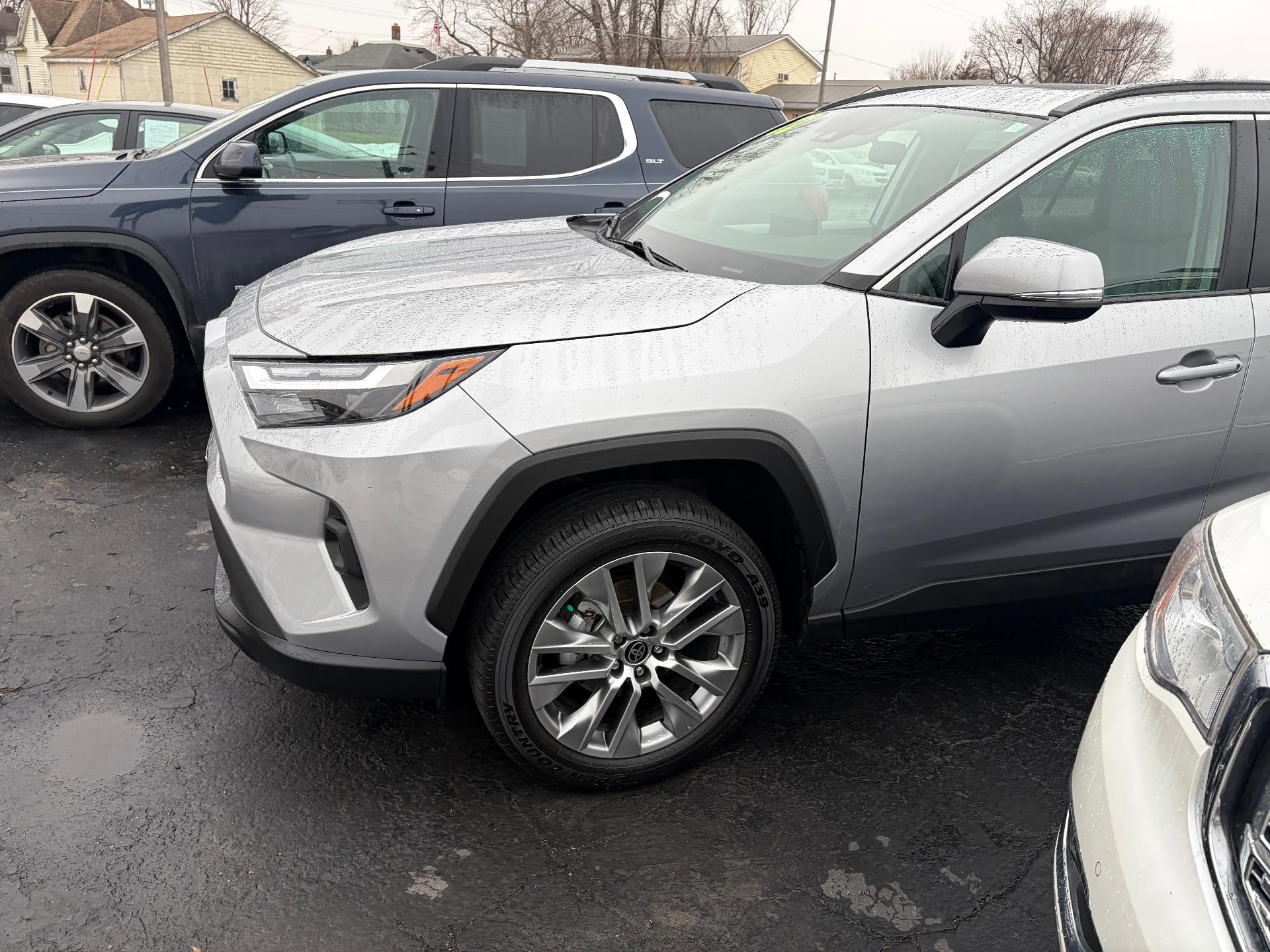 2022 Toyota RAV4 XLE Premium
