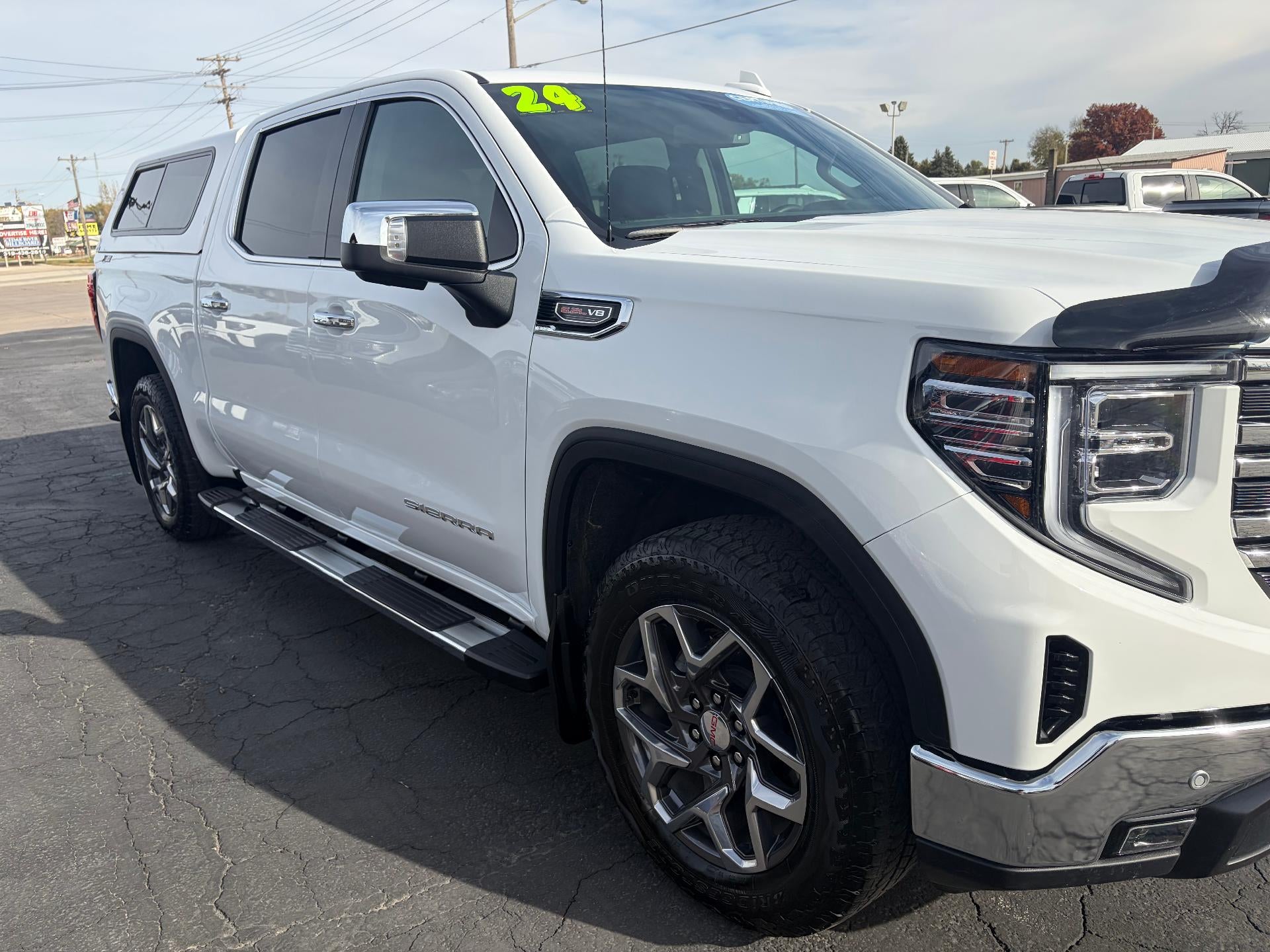 2024 GMC Sierra 1500 SLT